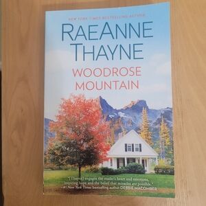 💲2️⃣ Raeanne Thayne Woodrose Mountain Paperback Contemporary Romance Novel